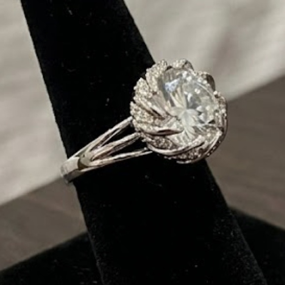 New White Gold plated 5CT Clear CZ Gemstone Size 8